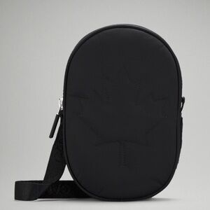 Lululemon Canada Olympics cross body bag